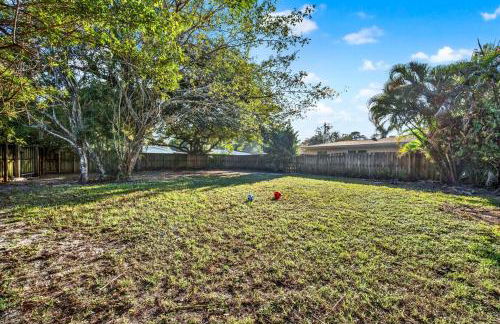 HUGE Outdoor soccer 4BR HEATED Pool house near Las Olas - Foto 9