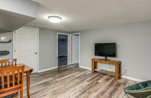 2 Mi to Zoo, Fenced Yard Family Home in Wichita! - Photo 4