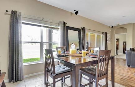 Valrico's Hidden Gem A Stunning 3-Bedroom Oasis Awaits! - Foto 23