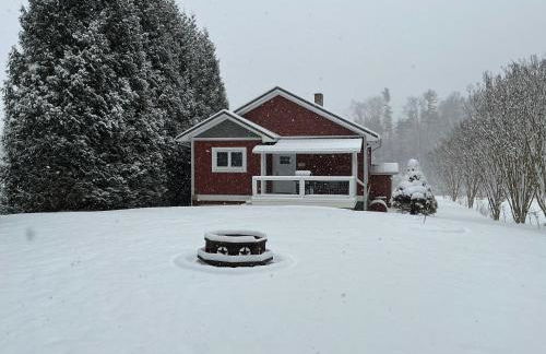 The Farmhouse at Wolfehaven - Foto 26