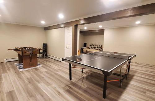 Spacious Home by Kalahari Waterpark, Camelback, Jim Thorpe, FREE EV and PRIVATE SAUNA - Foto 3