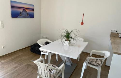 Ruhig gelegene EG-Neubauwohnung & Garten, überdachte Terrasse, Insektenschutz, Fußbodenheizung, EBK für max 7 Personen - Foto 17