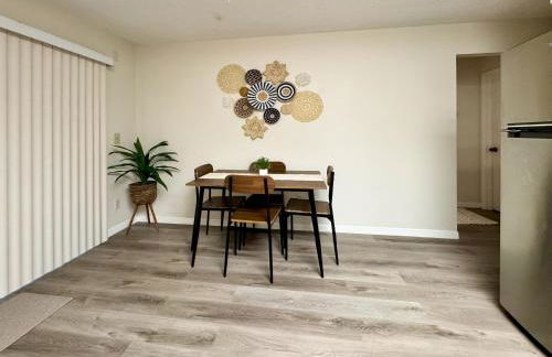 WiFi - Pet Friendly - Laundry - Short - Long Term - Foto 17