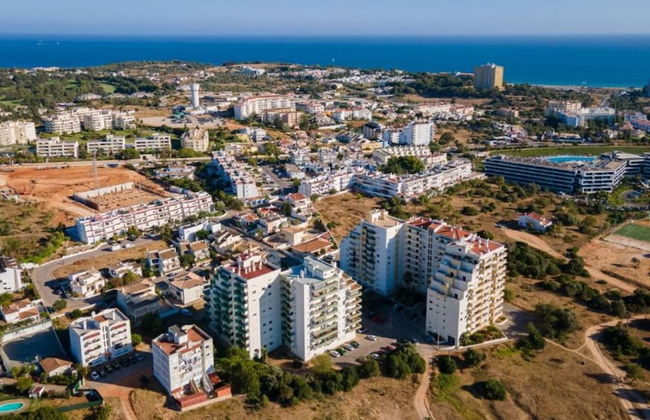 Alvor 2 Bedrooms Balcony Flat - Photo 17