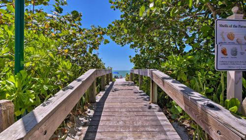 Condo with Pool Access Walk to Shopping and Beach! - Foto 5