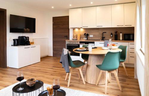 MATT ' Modernes Apartment mit Terrasse & Gartenblick - Foto 9