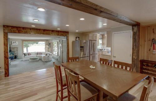 Whitefish Lake Home with Heated Indoor Pool - Foto 5