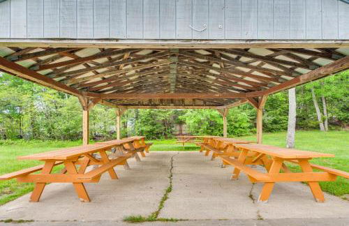 Quiet New Hampshire Getaway with Game Room! - Foto 37