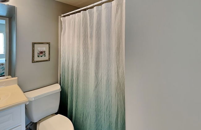 Ocean & Racquet by Distinctive Beach Rentals - Photo 27