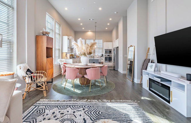 Modern Home, Private Balcony, Near Rainey & Lady Bird Lake Haus of Z - Foto 72