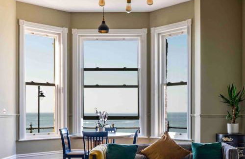 Stylish Winter Escape - Cosy Coastal Luxury with Panoramic Ocean Views - Foto 1