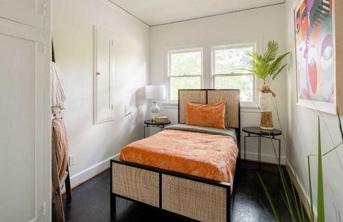 Stay Portland - BoHo Oasis in Ladd's Addition with 2 Beds - Photo 12