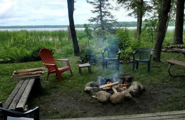 Classic American Getaway in a Lakeside Cabin near Detroit Lakes and Itasca State Park, Minnesota - Foto 11