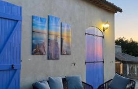 Small Provencal Castle with Swimming Pool, Tennis, Gym & Calm - Foto 5