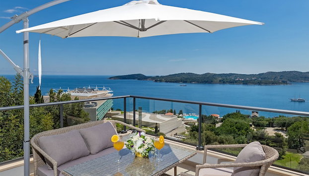 Apartmani D & J with Heated Pool & Stunning Sea View - Photo 2, Image principale
