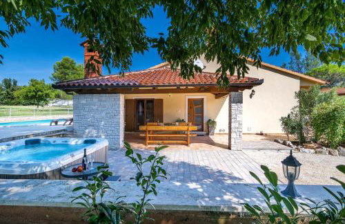 Villa Emanuel Comfortable Holiday Residence - Foto 9