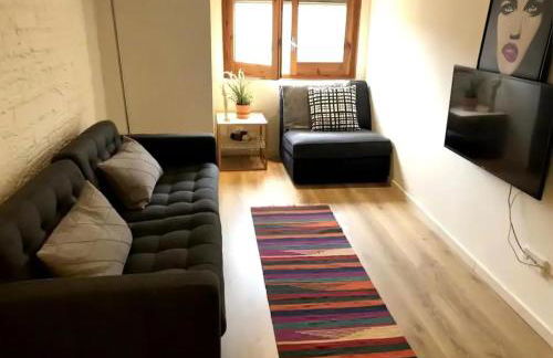 Urban Flats Park Guell - Foto 5