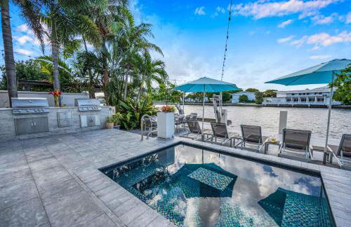 The Modern Castle Canal View Access Rooftop Living Greenhouse VlLLAS - Foto 27