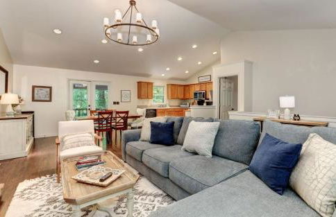 Deer View Retreat - Ramp to Home Wood-Burning Fireplace Netflix Ping Pong - Foto 5