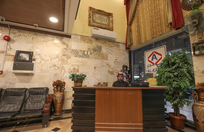 Al Eairy Furnished Apartments Dammam 8 - Foto 3