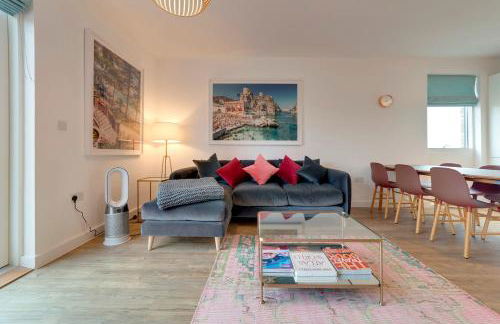 Pass the Keys Stunning and Spacious Modern Flat - Own Car Park - Foto 12