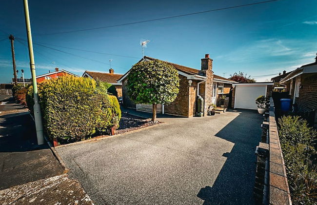 Charming 3-bedroom Bungalow in Oulton Lowestoft - Foto 44