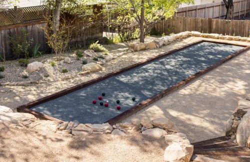 Wine Country Private Backyard and Bocci Ball - Foto 32