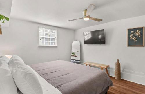 Fabulous Classy and Comfy 3BD 2BA Home and Parking - Foto 11