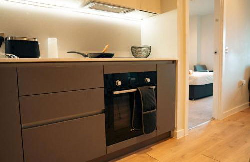 Luxury sky suites 2 bedroom 2 bathroom city centre apartment - Foto 11