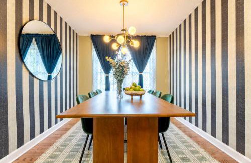 Theater and game rooms 5 bedrooms 2 king size beds TikTok and social media wall - Foto 62