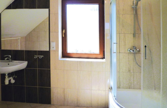 Beautiful Apartment in Prime Lakeside Spot - Photo 15