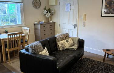 Historic Peel House Serviced Apartments - Photo 15