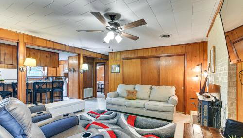 2 Mi to MSU Campus! Family Abode with Spacious Yard - Foto 5