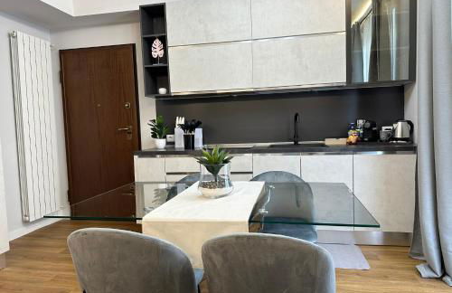 The Captain's Apartments Marina - next to Verbella - Leonardo Academy, MXP - Foto 3