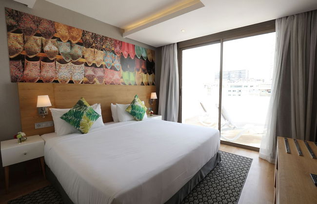 Mid Town Hotel Casablanca - Photo 19