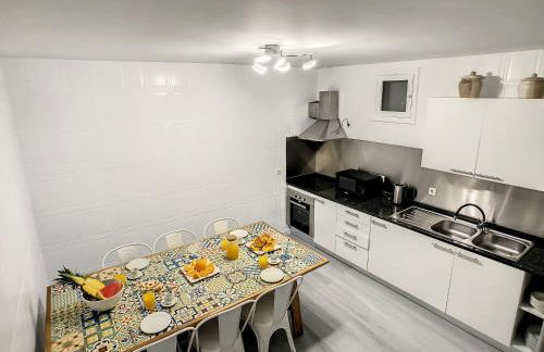 Casa Safira by LovelyStay - Photo 8