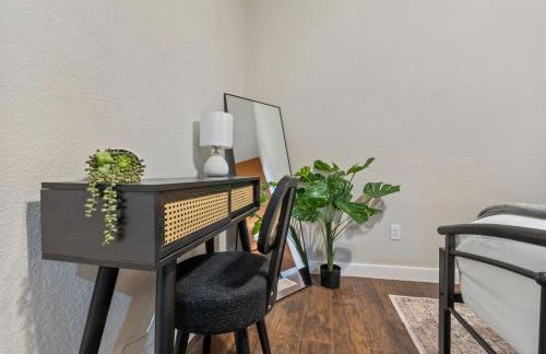 Botanical Oasis near Riverwalk - Sleeps 12 - Foto 20