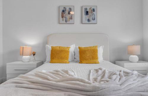 Beach Bliss Modern 3 Bed Oasis Mins from Shore - Foto 9