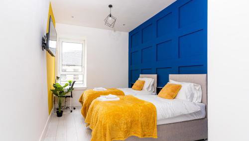 Cheerful 2 Bedroom Homely Apartment, Sleeps 4 Guest Comfy, 3x Double Bed, Parking, Free WiFi, Suitable For Business, Leisure Guest,Glasgow, Glasgow West End, Near City Centre, Perfect For Common Wealth Games 2026 - Foto 4