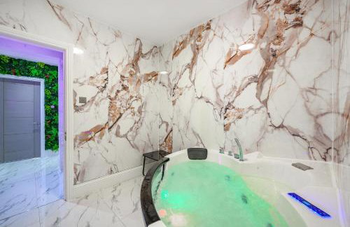 Spacious 6 Bedroom Escape with Hot Tub, Games Room & Karaoke in Yorkshire - Foto 48