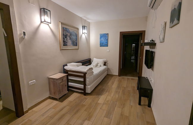 Villa BaGalil 5BR Retreat by Sea N' Rent - Foto 5