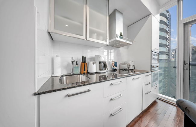 The Harbour Toronto - Photo 43