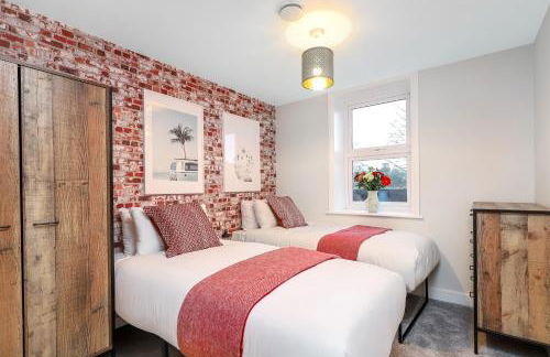 Executive Apartments - Photo 9