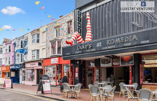 Spacious 3 Bedroom Brighton Home - South Downs - Stunning Sea Views - Garden - Pool Table - FREE Parking - Foto 44