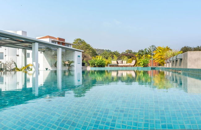El Arbol by Hireavilla-2br w Rooftop Pool in Nerul - Photo 21
