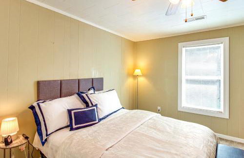 Lake Guntersville Hideaway! Home on Over 2 Acres - Foto 16