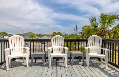 Bayview Cottage - Sun deck, pool, and more! - Foto 52