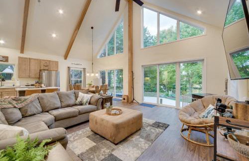 Waterfront Webster Cabin with Dock on Warner Lake! - Foto 1