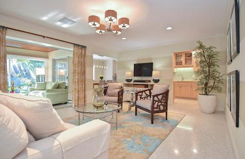 You Only Live Once - Foto 1