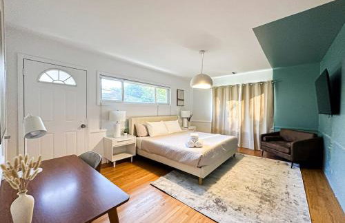 6BR Pool Escape for Friends and Family - LOU1 - BUR - Foto 3